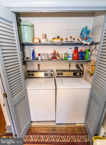 1110 Paxon Holw Rd, Media PA 19063-1116 exterior