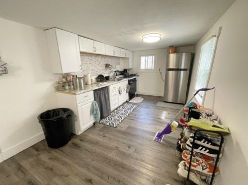 10060 Grandview Ave, Pittsburgh PA 15237-2253 exterior