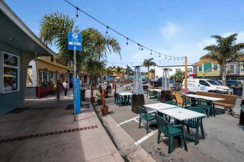 307 Capitola Ave, Capitola CA 95010-2845 exterior