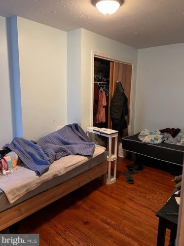 2034 6 St, Philadelphia PA 19122-1415 exterior