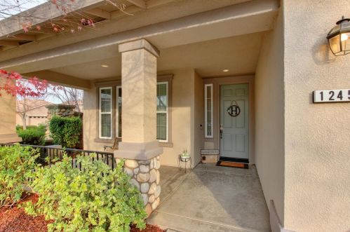 1245 Meredith Way, Folsom, CA 95630-7325