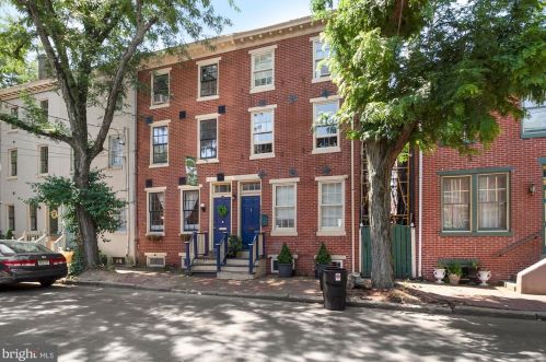 247 Clay St, Trenton, NJ 08611-1715