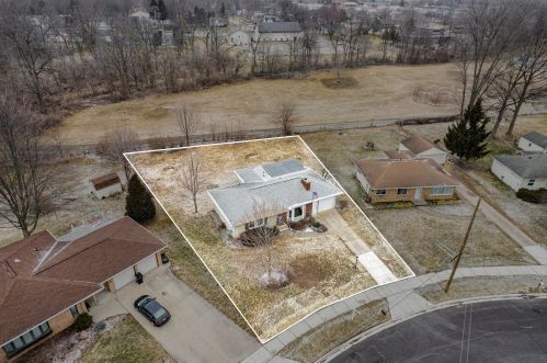 1399 Meadowlane Dr, Grand Rapids, MI 49508-4656