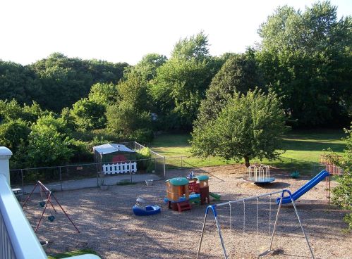 219 Farber Dr, Babylon NY  11704-5142 exterior