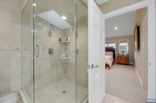 65 Holland Ave, Demarest NJ  07627-2705 exterior