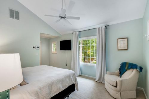 2505 Forrest Way, Atlanta GA  30305-3716 exterior