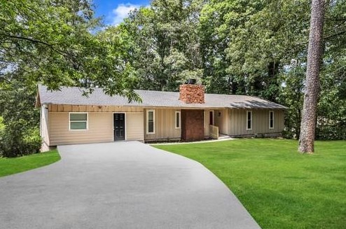 6298 Silver Spur Dr, Lithonia GA  30058-6130 exterior