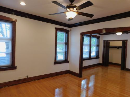 2404 Lyndale St, Chicago, IL 60647-3111