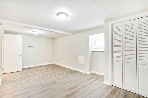 2246 Collins Dr, Atlanta GA  30344-1008 exterior