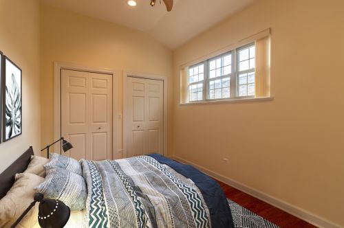 901 61 St, Chicago IL 60637-2605 exterior