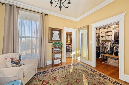 36 Portland Pl, Saint Louis MO 63108-1242 exterior