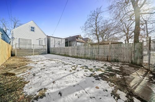 7250 Carpenter St, Chicago IL 60643-1525 exterior