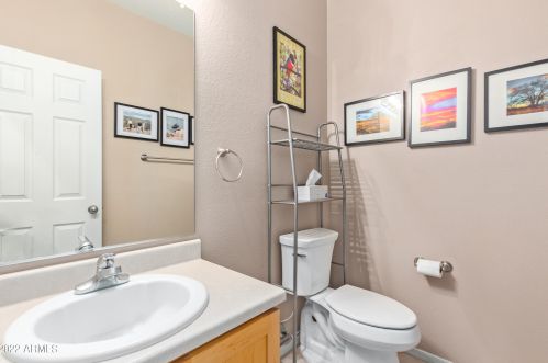 2852 Dunbar Dr, Phoenix AZ  85042-6074 exterior