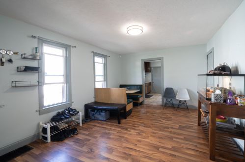 743 Bates St, Grand Rapids MI 49506-2615 exterior