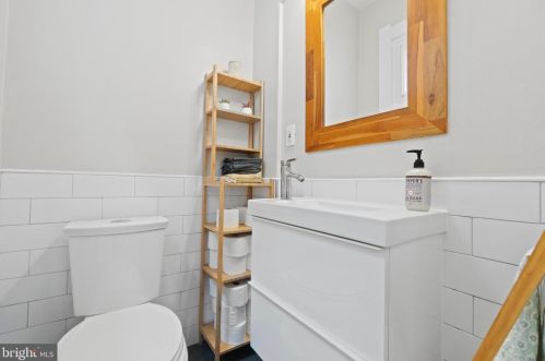 2010 Jackson St, Washington DC 20017-2954 exterior