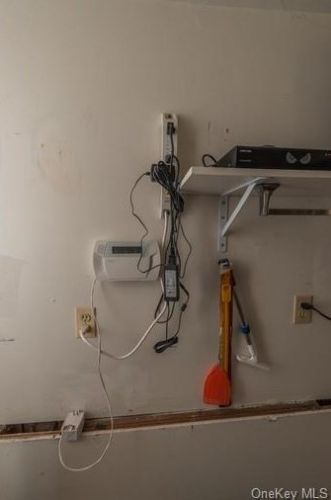 453 Clove Rd, Monroe NY 10950-4621 exterior