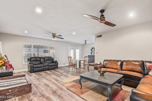 16418 30th Dr, Phoenix AZ  85045-2271 exterior