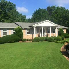 855 Everhart Dr, Cleveland, TN 37311-4116