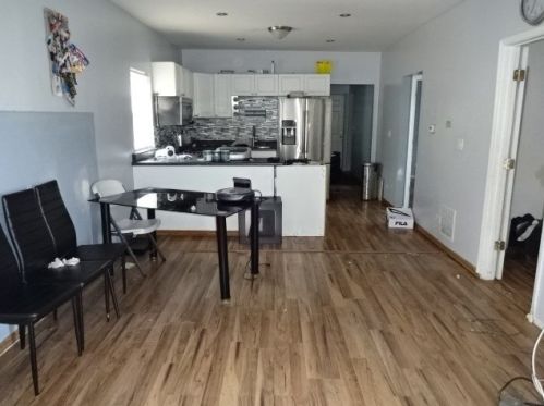 1300 7th Ave, Broadview, IL 60153-2026