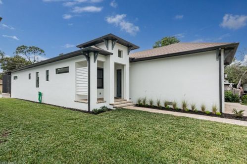 3530 Hibiscus Ave, Naples, FL 34104-4012