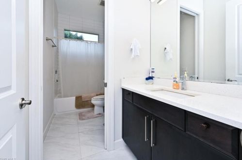 3391 7 Ave, Naples FL 34119-1523 exterior