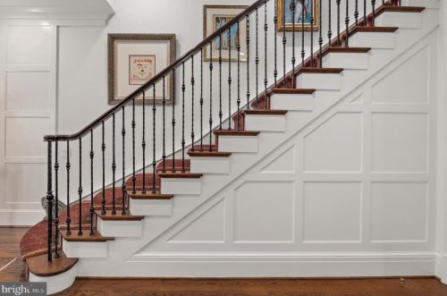 2735 Cathedral Ave, Washington DC  20008-4119 exterior