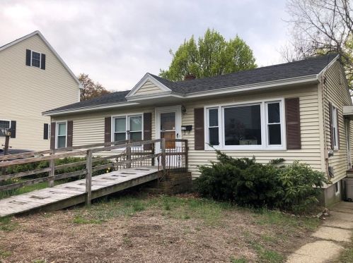 139 Beverly St, North Andover, MA 01845-3431