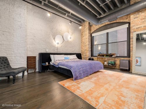 420 Grand Ave, Chicago IL 60612-1144 exterior