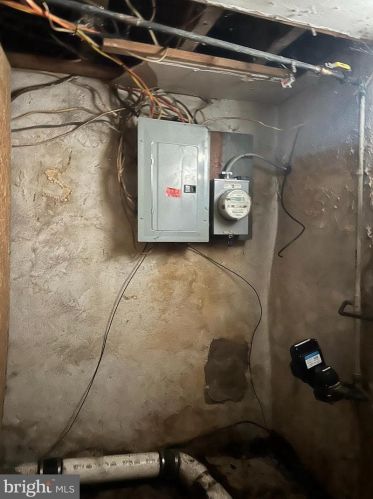 1323 28 St, Philadelphia PA 19145-2409 exterior