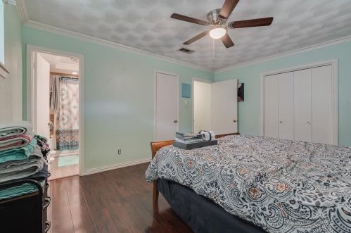 2108 11 St, Irving TX 75060-3529 exterior