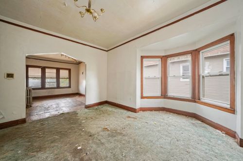 11736 State St, Chicago IL 60628-6135 exterior