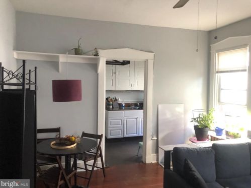 23 Walnut St, Lancaster PA 17602-2451 exterior