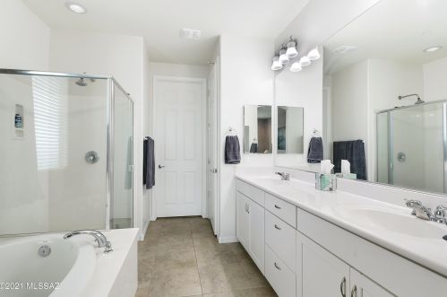 11012 Ava Marie Pl, Tucson AZ 85747-8840 exterior