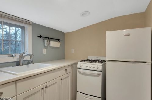 369 Claremont Ave, Montclair NJ  07042-1807 exterior