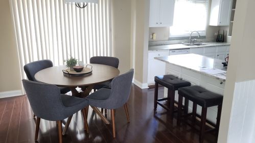 1013 Oswego Rd, Naperville IL 60540-6255 exterior