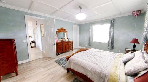 898 Curtis St, Fort Pierce FL 34983-1935 exterior