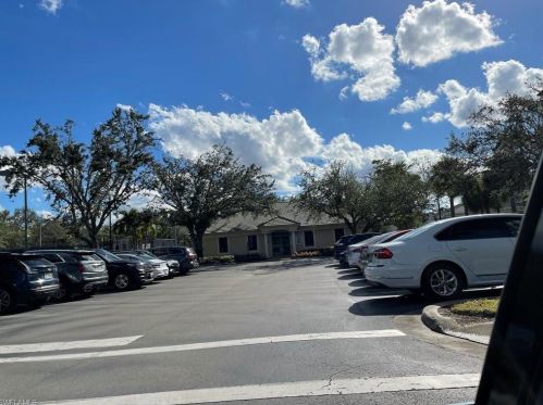 3915 Jasmine Lake Cir, Naples FL 34119-7956 exterior