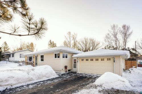 214 Morgan St, Duluth MN 55811-2014 exterior