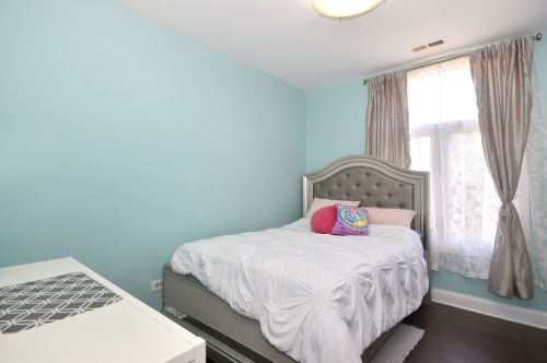 6004 60 St, Chicago IL 60638-4315 exterior