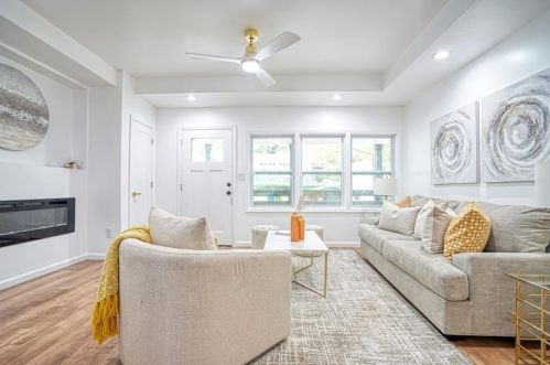 344 Camfield Ct, Atlanta GA exterior