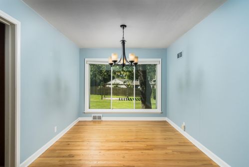 219 Daphne Rd, Milwaukee WI 53209-3346 exterior