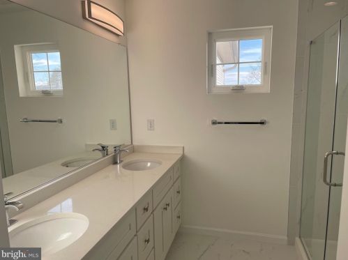 131 Clearview Ave, Trenton NJ 08619-1217 exterior