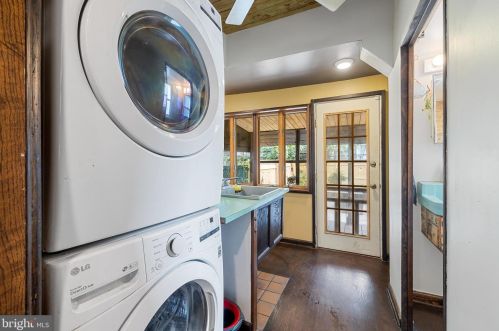 3081 Emerald St, Philadelphia PA 19134-2010 exterior