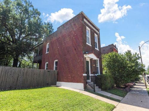 2724 Rutger St, Saint Louis MO 63104-1932 exterior