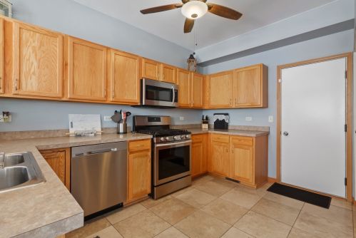 3117 Nantucket Dr, Joliet IL 60435-9023 exterior