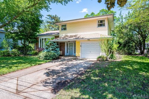 19 Marshall Dr, Edison NJ  08817-2910 exterior