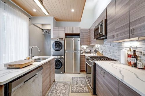 2513 10th St, Austin TX 78703-3334 exterior