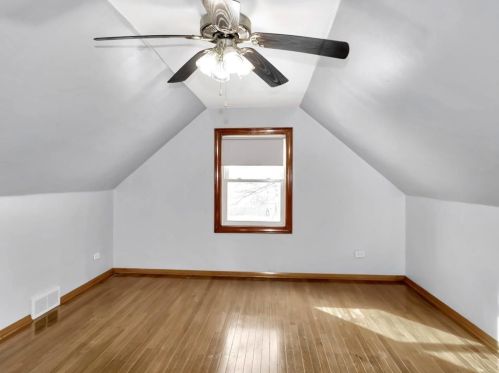 7921 Kostner Ave, Chicago IL 60652-3543 exterior