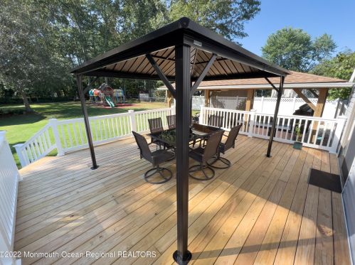 24 Anita Dr, Jackson Twp NJ 08527-4901 exterior