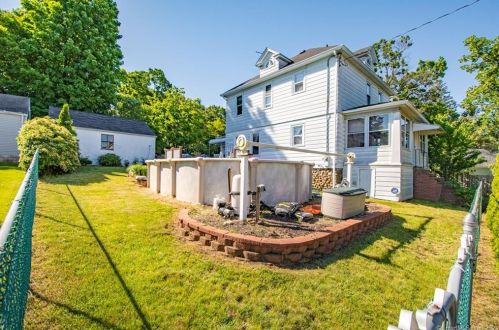 278 Orchard St, Wallingford, CT 06492-4548